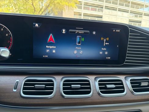 New 2026 Mercedes-Benz GLS 450 4MATIC image 35