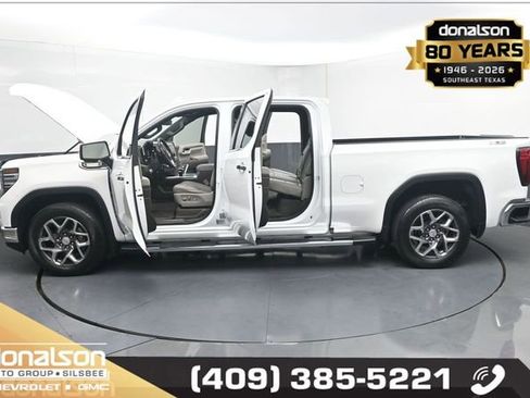 Used 2022 GMC Sierra 1500 SLT w/ SLT Premium Plus Package AWD/4WD image 22