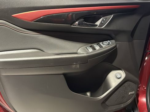 Used 2025 Chevrolet TrailBlazer RS w/ Convenience Package image 10