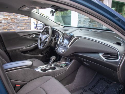 Used 2024 Chevrolet Malibu LT image 18
