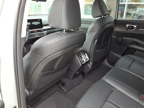 New 2026 Kia Sorento S FWD image 10