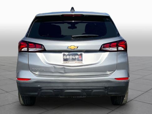 Used 2023 Chevrolet Equinox LS FWD image 5