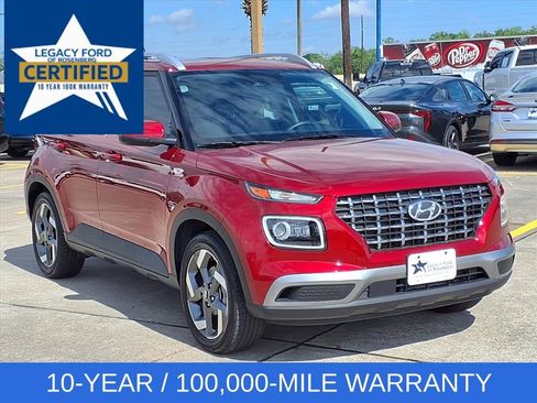 Used 2024 Hyundai Venue Limited image 7