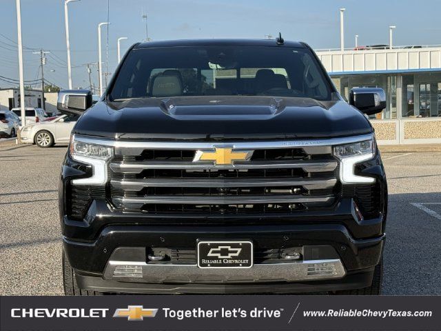 Used 2026 Chevrolet Silverado 1500 High Country AWD/4WD image 3