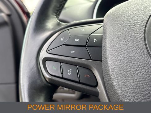 Used 2019 Jeep Cherokee Trailhawk w/ Cold Weather Group AWD/4WD image 10