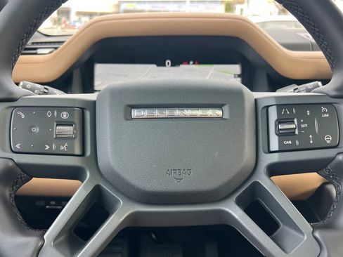 New 2026 Land Rover Defender 130 X-Dynamic SE image 17