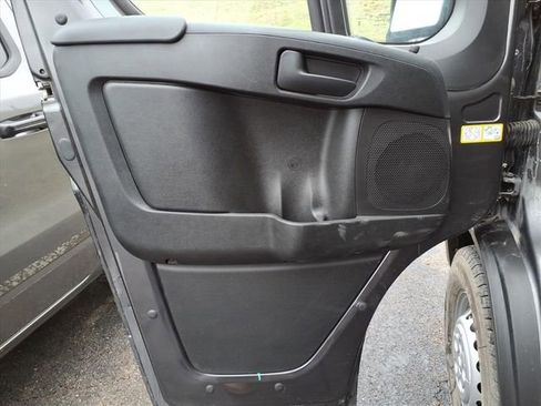 New 2025 RAM ProMaster 3500 w/ Crew Van Package image 9