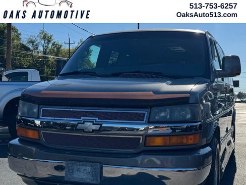 Used 2008 Chevrolet Express 1500 w/ Preferred Equipment Group RWD image 1