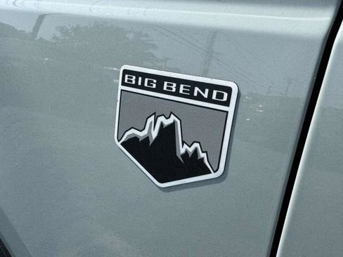 Used 2022 Ford Bronco Big Bend image 6