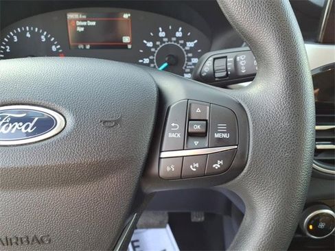 Certified 2022 Ford Escape SE image 16