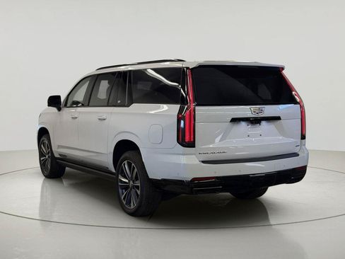 Used 2026 Cadillac Escalade ESV Sport AWD/4WD image 6