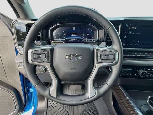 Used 2025 Chevrolet Silverado 1500 LT Trail Boss AWD/4WD image 11