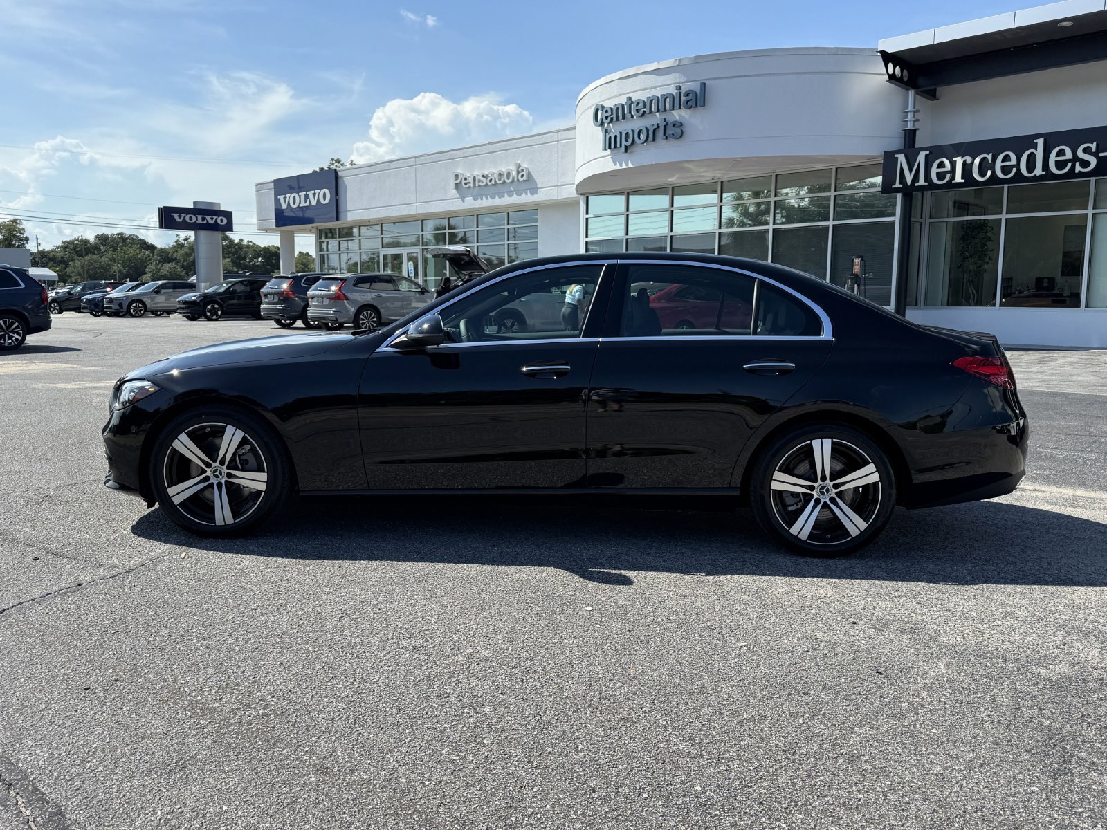 Used 2025 Mercedes-Benz C 300 Sedan image 2