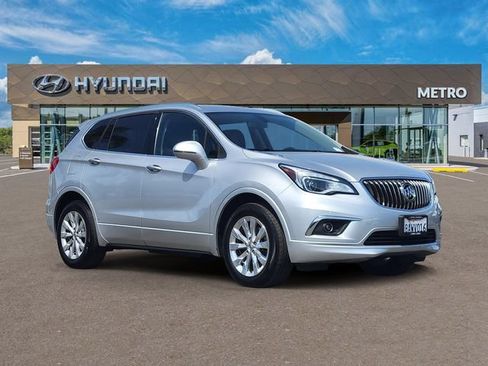 Used 2018 Buick Envision Essence FWD image 1