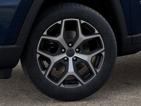 New 2026 Jeep Compass Limited image 4