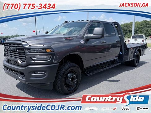 Used 2025 RAM 3500 Tradesman AWD/4WD image 1