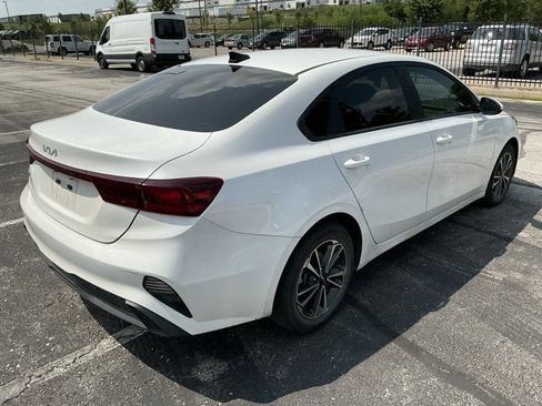 Used 2024 Kia Forte LXS FWD image 9
