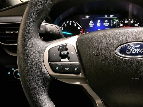 Certified 2023 Ford Explorer XLT w/ Equipment Group 202A AWD/4WD image 17