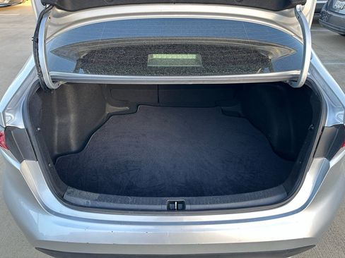 Used 2022 Toyota Corolla LE image 27