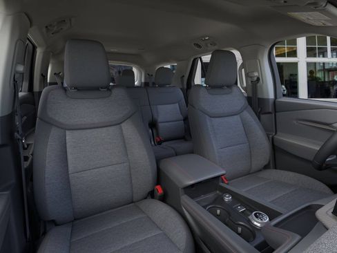 New 2026 Ford Explorer Active AWD/4WD image 10