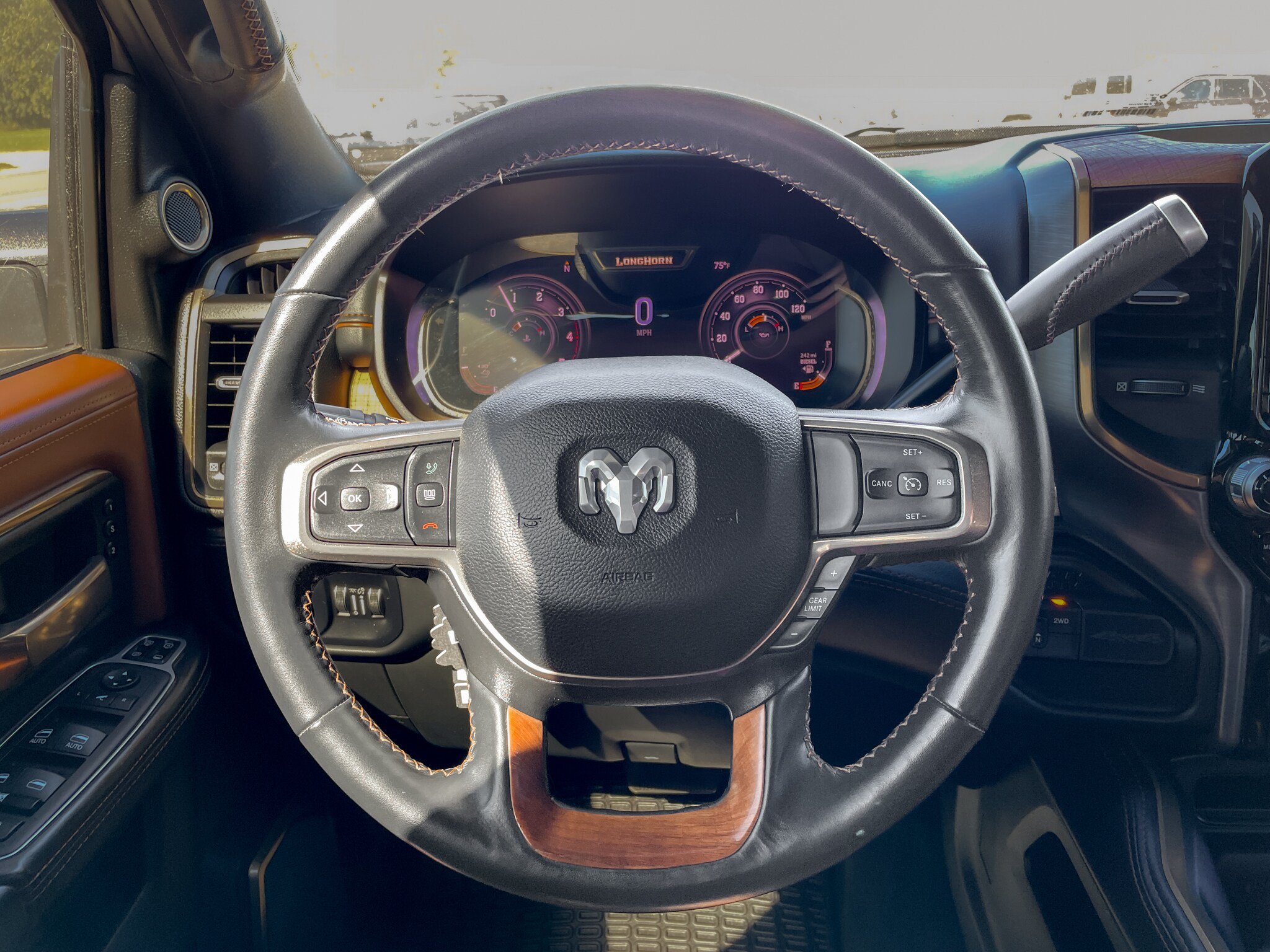 Used 2024 RAM 2500 Limited AWD/4WD image 12