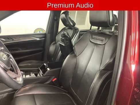 Used 2022 Jeep Grand Cherokee L Overland w/ Luxury Tech Group IV image 11