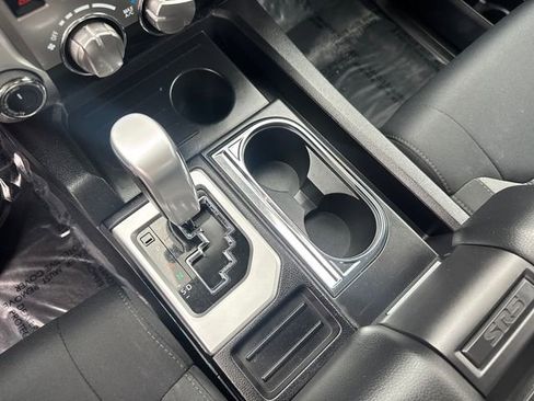 Certified 2020 Toyota Tundra SR5 image 40