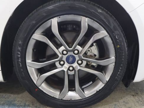 Used 2020 Ford Fusion SEL FWD image 34