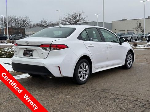 Used 2024 Toyota Corolla LE image 3