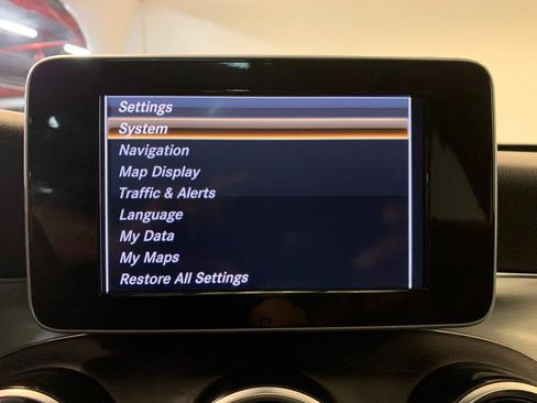 Used 2019 Mercedes-Benz GLC 300 4MATIC image 29
