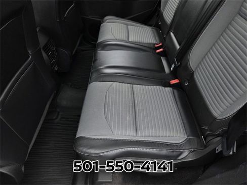 Used 2019 Ford Escape SE image 12