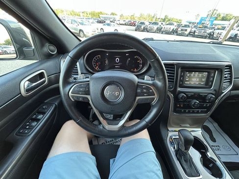 Used 2016 Jeep Grand Cherokee Laredo w/ Quick Order Package 23E AWD/4WD image 28