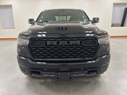 New 2026 RAM 1500 4x4 Crew Cab image 3