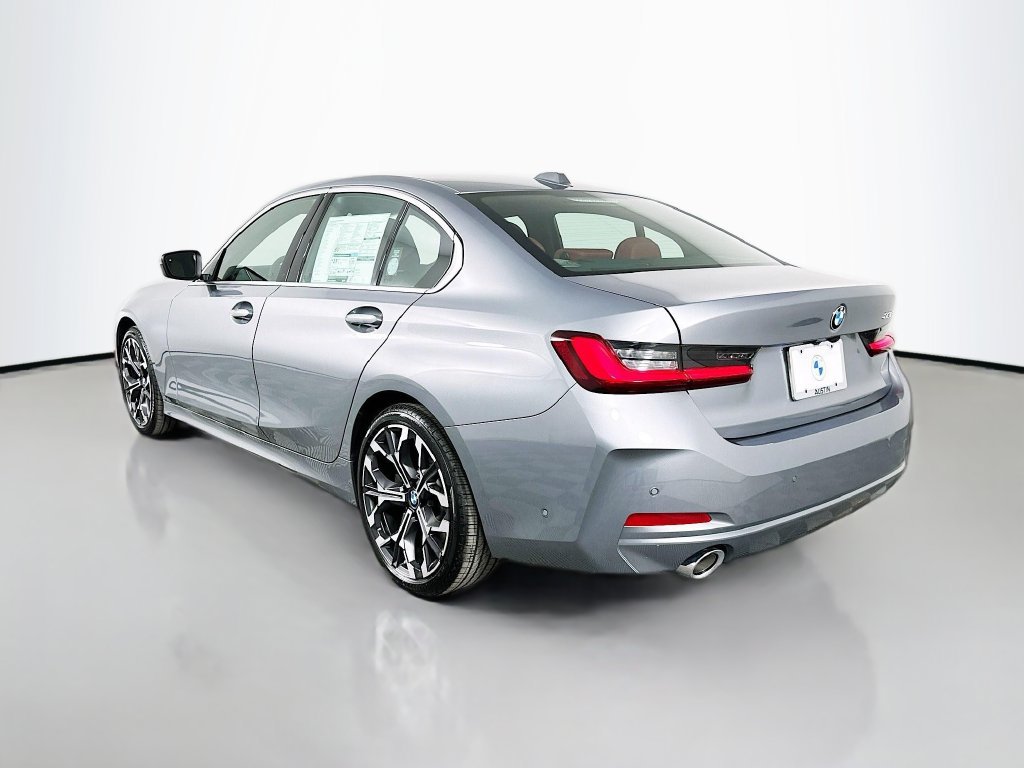 Used 2026 BMW 330i Sedan w/ Premium Package RWD image 7