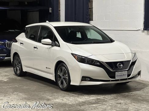 Used 2018 Nissan Leaf SV FWD image 1