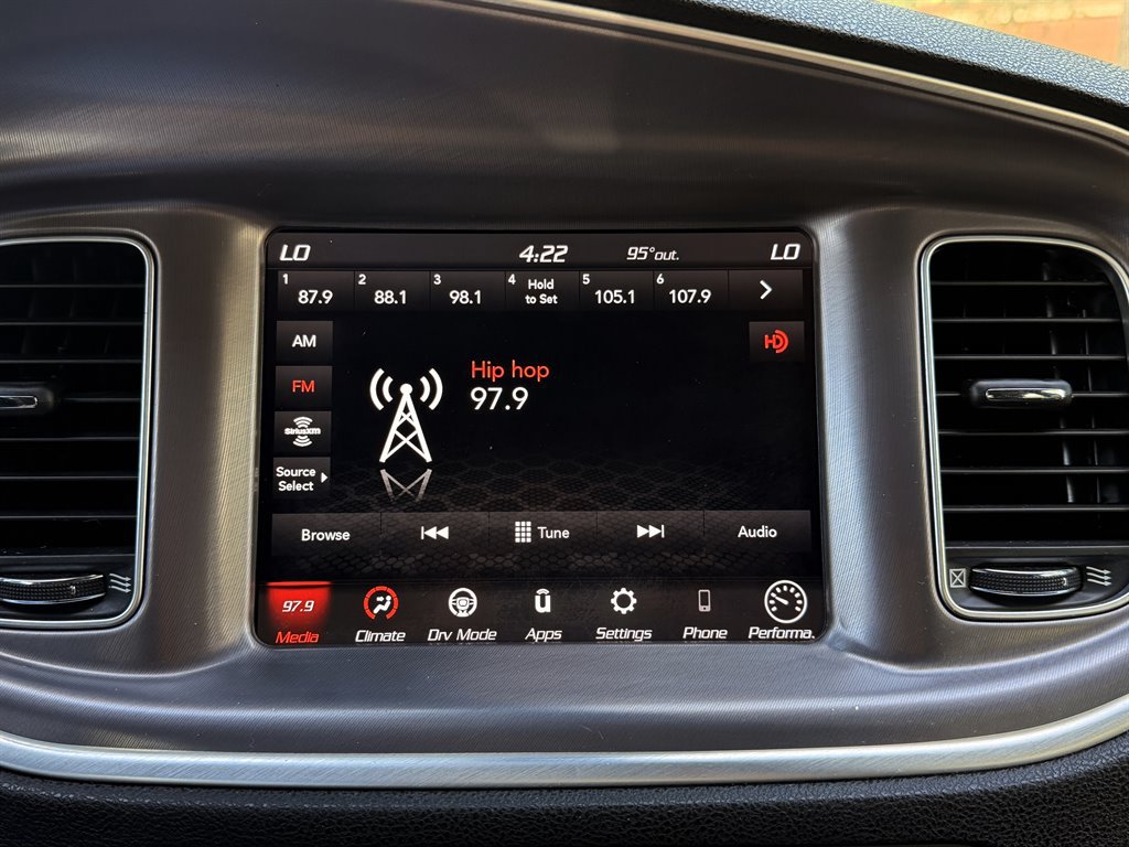 Used 2020 Dodge Charger Scat Pack RWD image 10