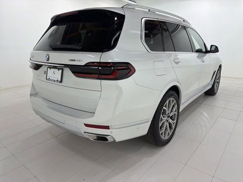 Certified 2024 BMW X7 xDrive40i w/ Premium Package image 6