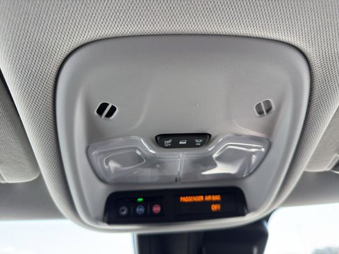 Used 2024 Chevrolet TrailBlazer LT w/ LT Cold Weather Package image 24