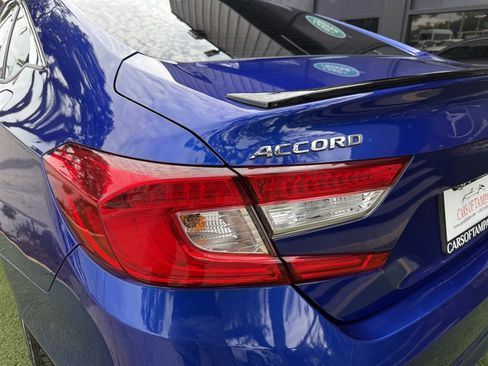 Used 2022 Honda Accord Sport image 11