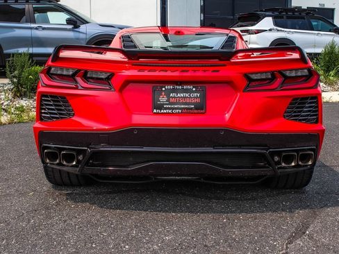 Used 2022 Chevrolet Corvette Stingray Premium Cpe w/ Z51 Performance Package RWD image 5