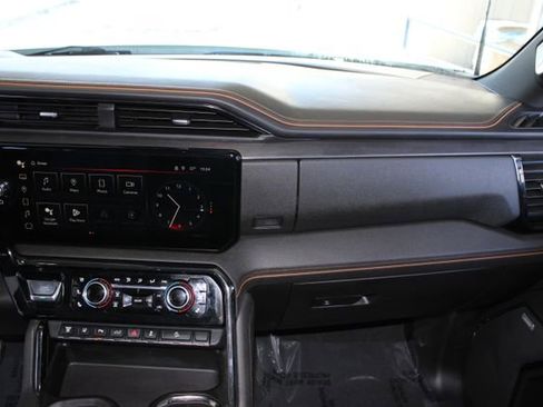 Used 2024 GMC Sierra 2500 AT4 w/ AT4 Premium Plus Package image 30