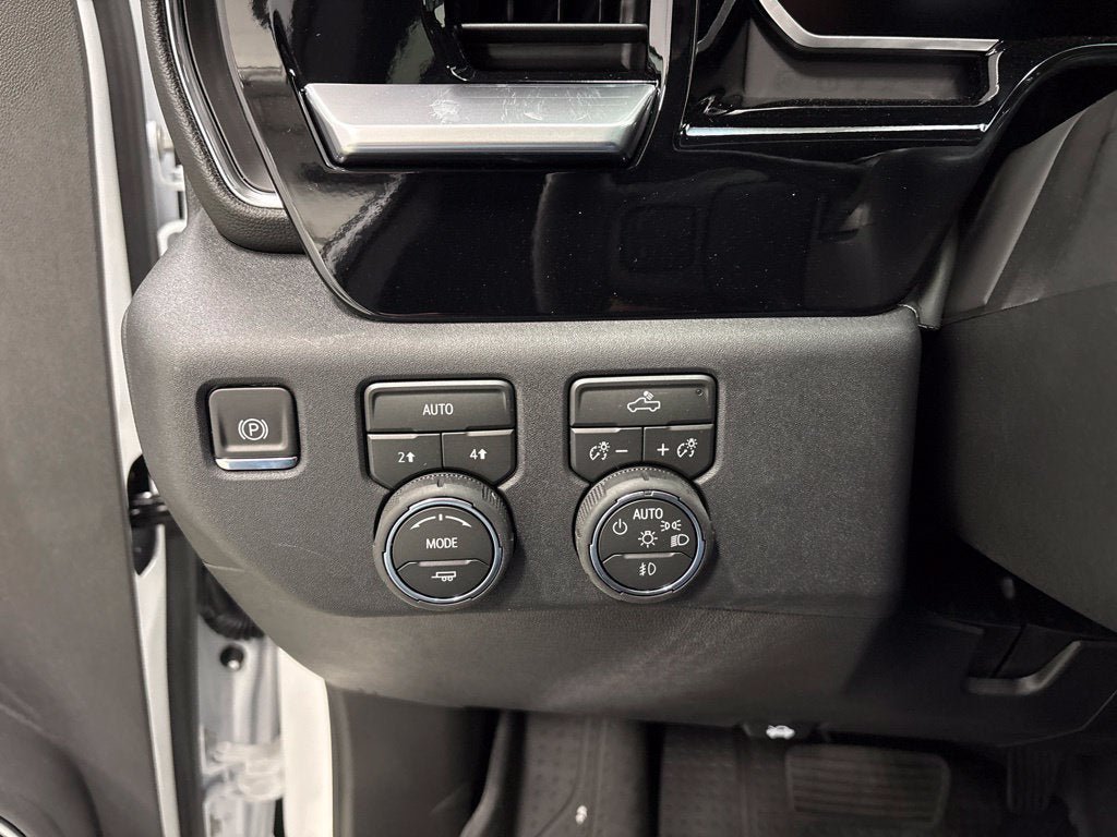 New 2026 Chevrolet Silverado 1500 RST w/ RST Select Package AWD/4WD image 30