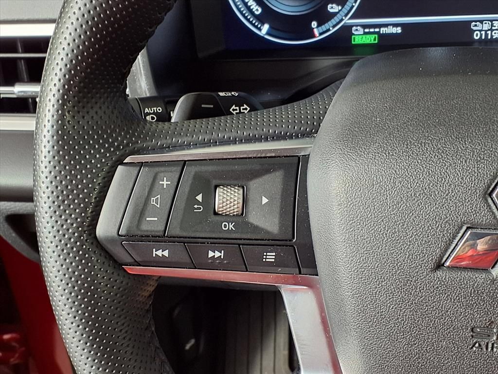 Used 2024 Mitsubishi Outlander SE AWD/4WD image 29