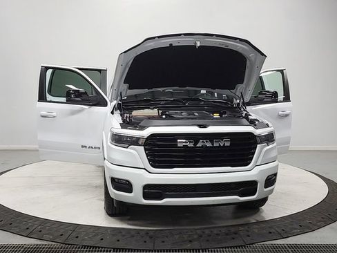 Used 2025 RAM 1500 Laramie w/ Sport Appearance Package AWD/4WD image 10