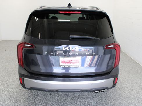 Used 2025 Kia Telluride S FWD image 8