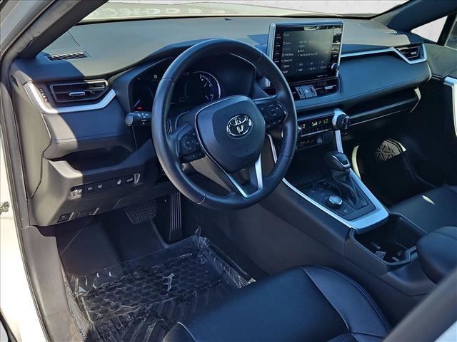 Used 2022 Toyota RAV4 XSE w/ XSE Grade Weather Package AWD/4WD image 10