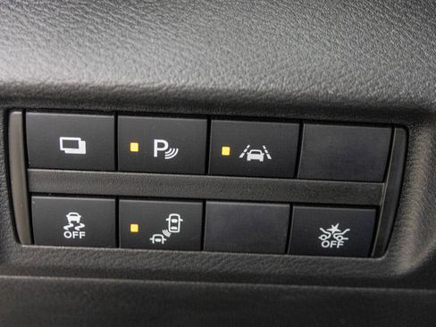Used 2022 Nissan Kicks S FWD image 31