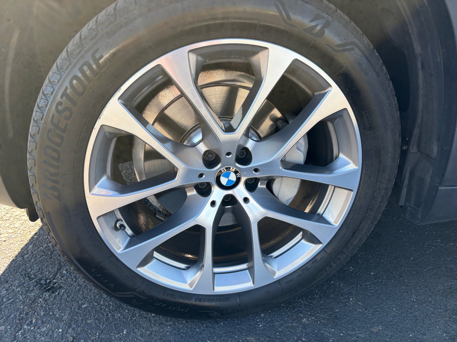 Used 2019 BMW X5 xDrive40i w/ Premium Package 2 AWD/4WD image 24