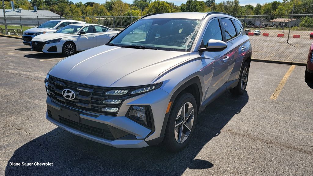 Used 2025 Hyundai Tucson SEL AWD/4WD image 2
