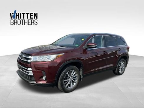 Used 2019 Toyota Highlander XLE image 1